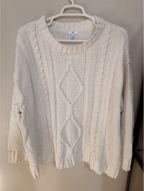 Dip chunky knit sweater